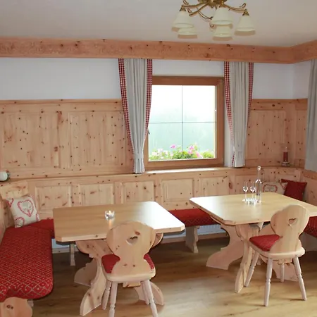 Nyaraló Innerzarge Tux